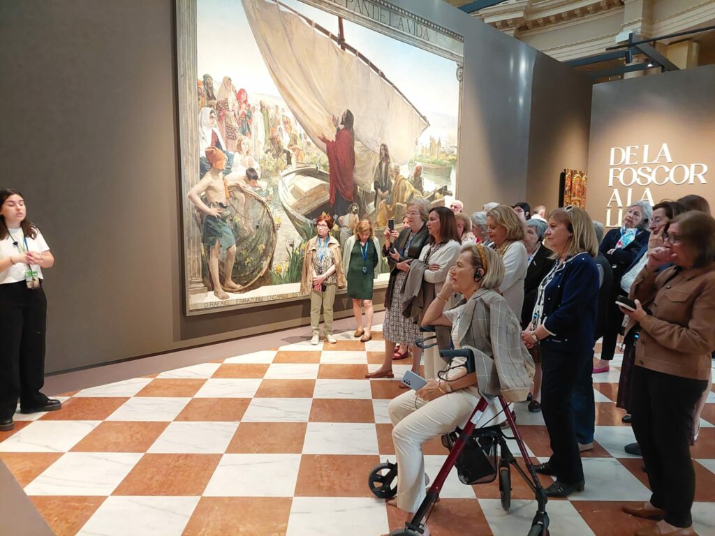 Visitas guiadas a la exposición “DE LA OSCURIDAD A LA LUZ”
